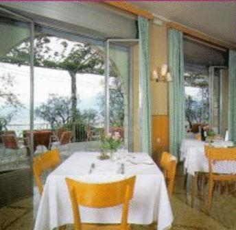 Hotel San Faustino Torri Del Benaco Exterior foto