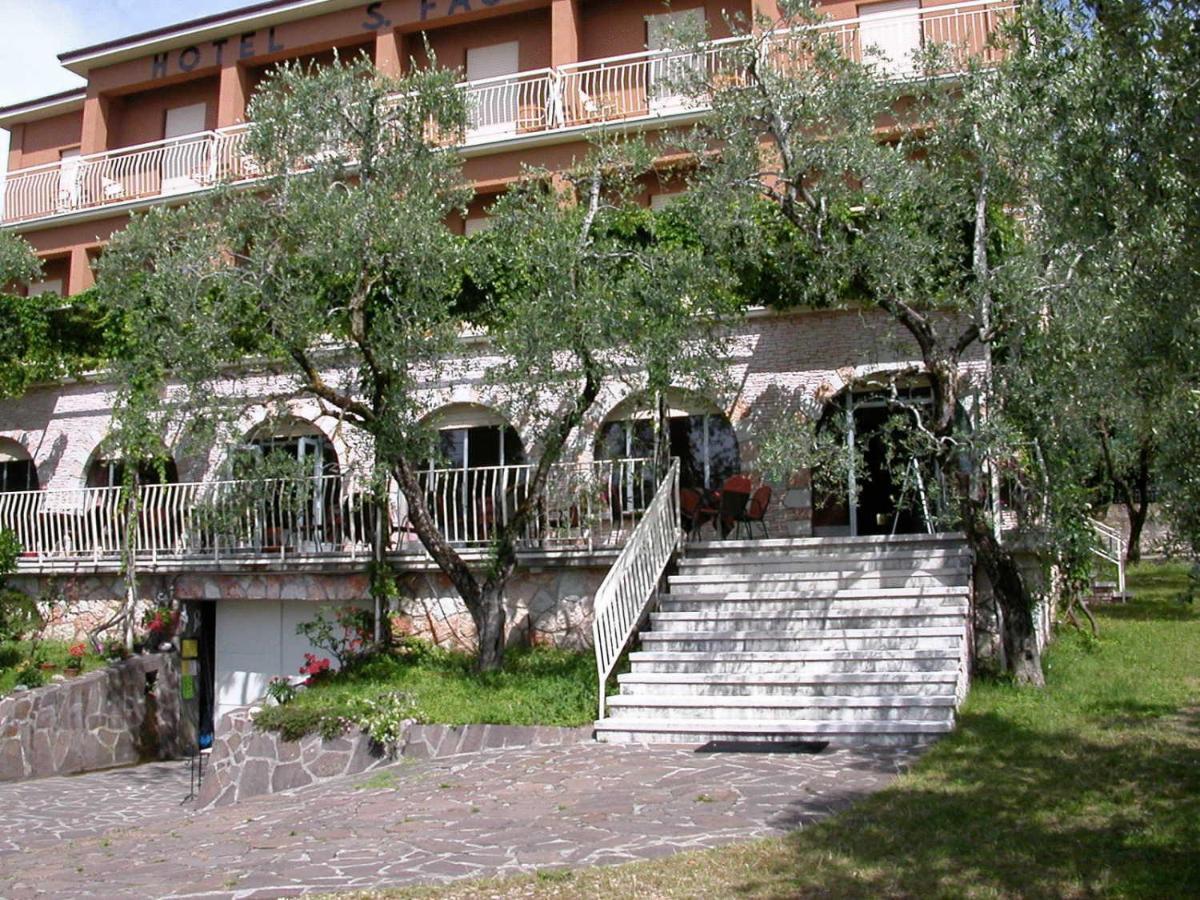 Hotel San Faustino Torri Del Benaco Exterior foto